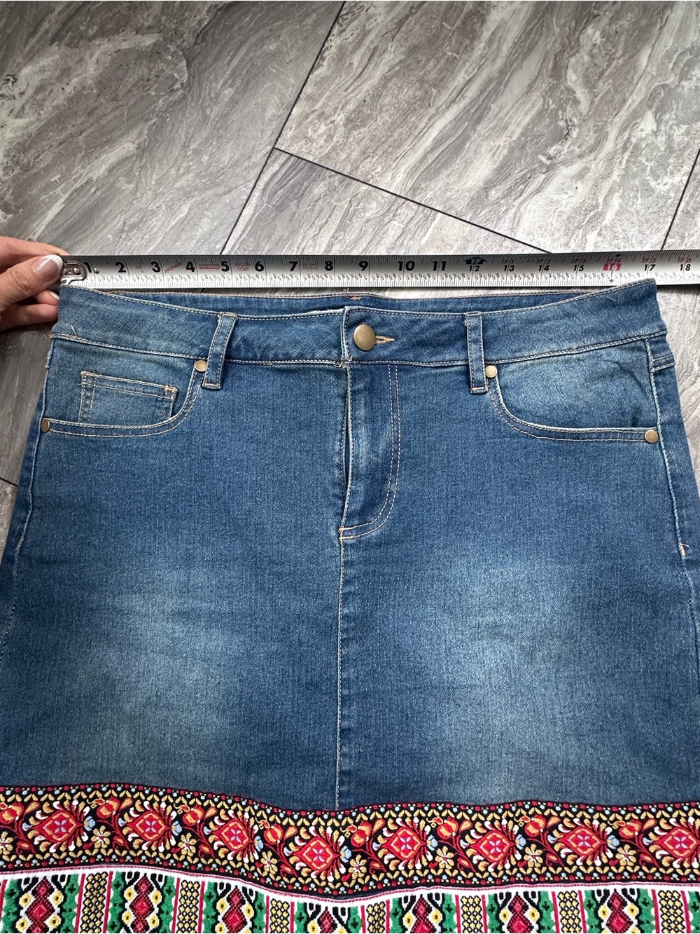 Cato Denim Skirt Womens Size 12 Blue Jean Skirt Embroidered Fringe Hem - Picture 6 of 7